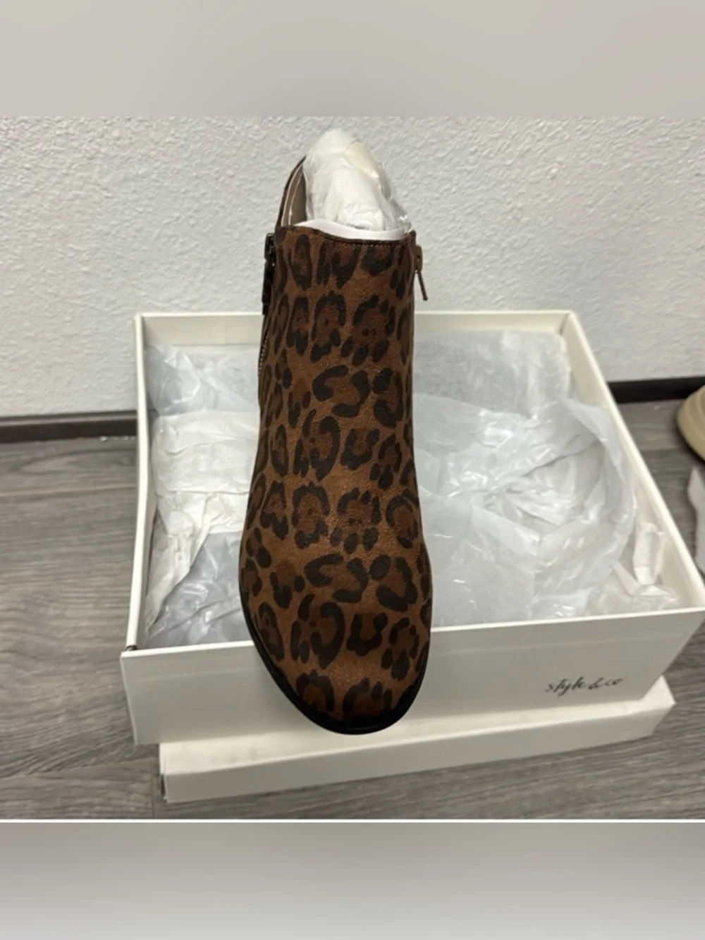 Style & Co. Masrinaa Ankle Booties In Brown Leopard Size 9 - Picture 4 of 5